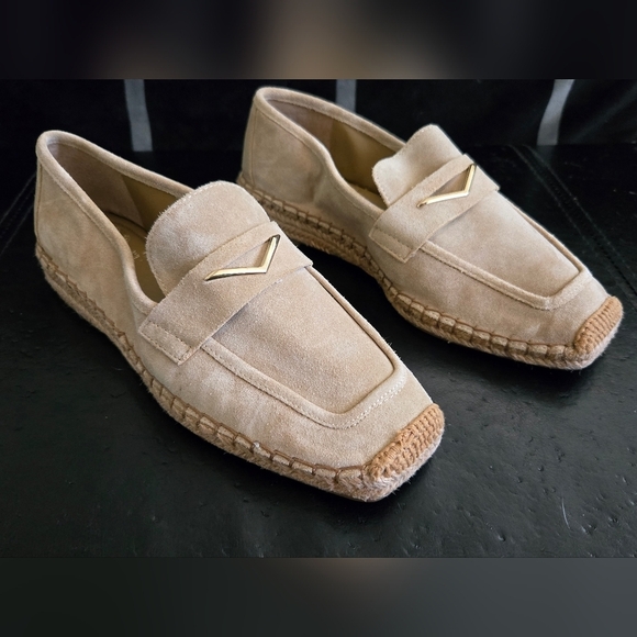 Vince Camuto Shoes - Vince Camuto Beige Suede Loafers NWOT